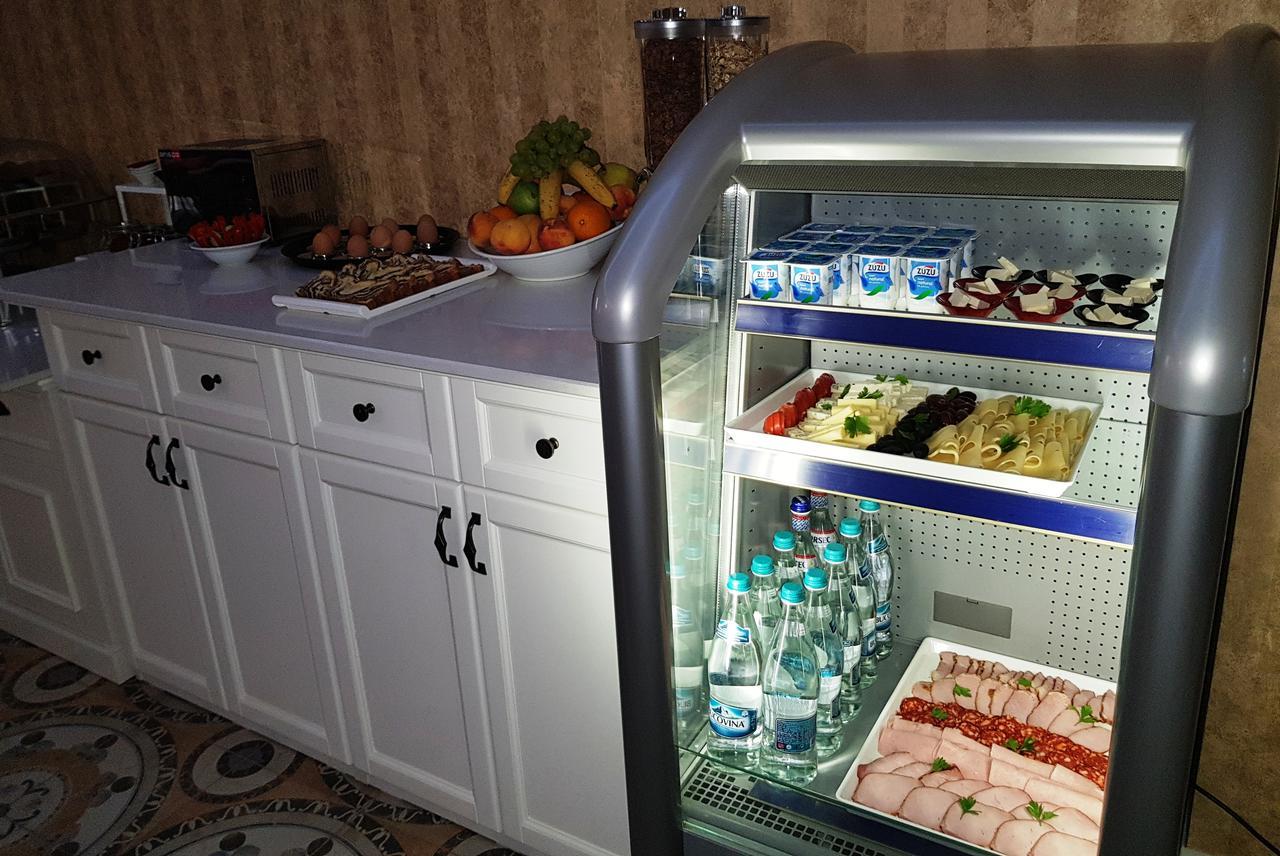 Romantic Boutique Focsani Luaran gambar