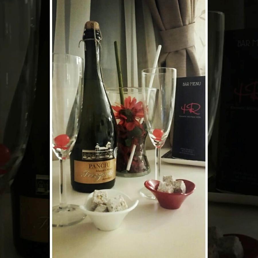 Romantic Boutique Focsani Luaran gambar